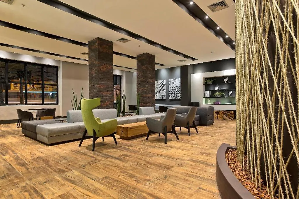Hotel In Avenida Ibirapuera , Quarto Luxuoso , Custo Beneficio Sao Paulo