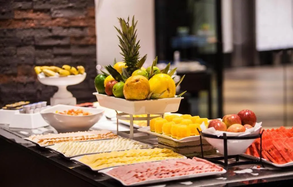 Hotel In Avenida Ibirapuera , Quarto Luxuoso , Custo Beneficio São Paulo